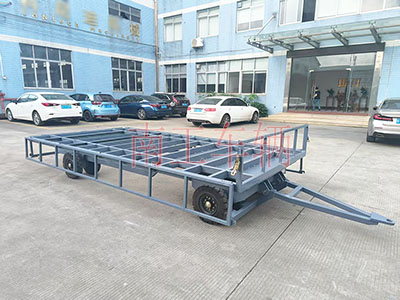 4吨骨架式乐玩在线手机版(大中国区) 带下翻护栏工具拖车I.jpg