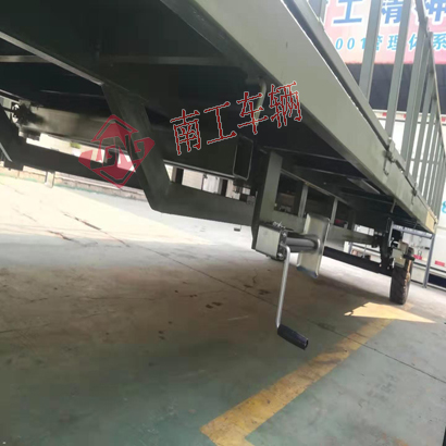 5吨护栏乐玩在线手机版(大中国区)军绿色4I.jpg